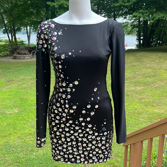 Bodycon beaded black mini dress 6 - Picture 1 of 10